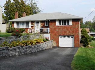 430 Raspberry Dr, Monroeville, PA 15146