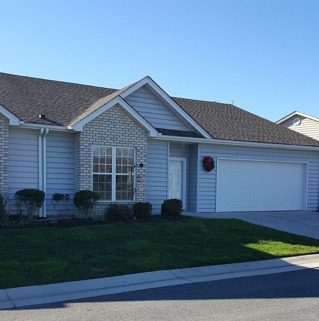 1st image of 31 Emily Ln