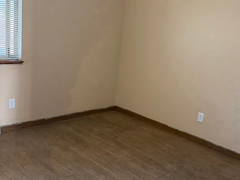 467 Stratford Way #3 — Photo 16