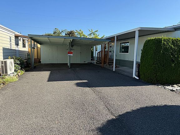 2nd image of 1317 NE 143rd St