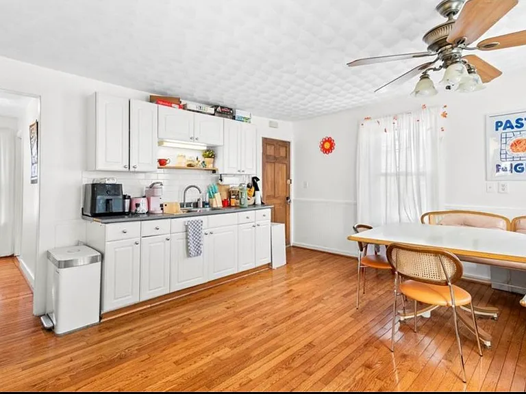 110 Pleasant St #2 — Photo 4