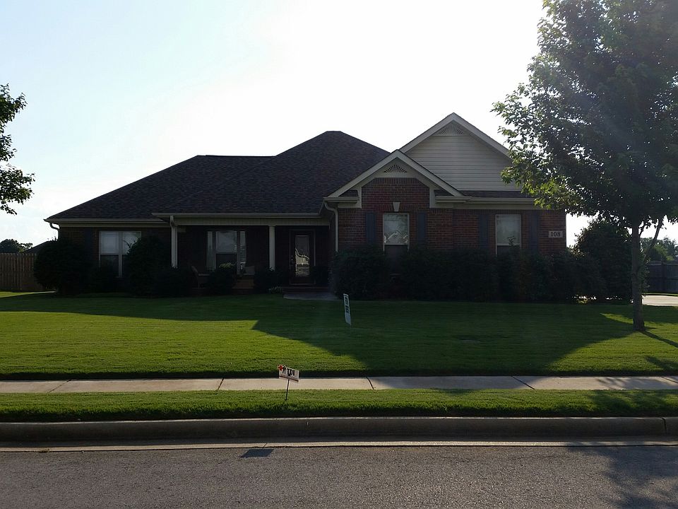 1st image of 108 Laurel Bend Dr