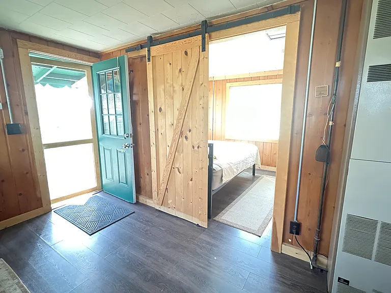 1561 Dartmouth Rd — Photo 3