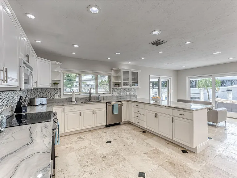 616 1st Key Dr — Photo 8