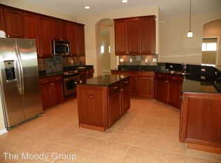 1802 Mira Lago Cir, Ruskin, FL 33570