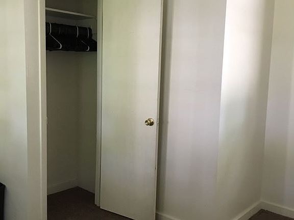 5th image of 429 S Michigan Ave APT 2