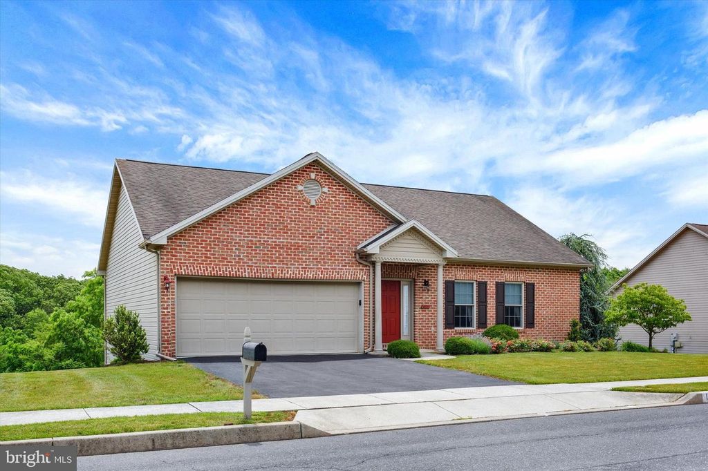 1007 Jenkins Grv, Enola, PA - View 2