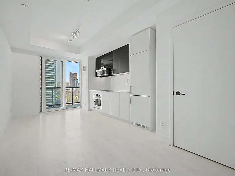 308 Jarvis St #1406 — Photo 3