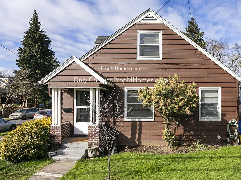 3031 SE 52nd Ave