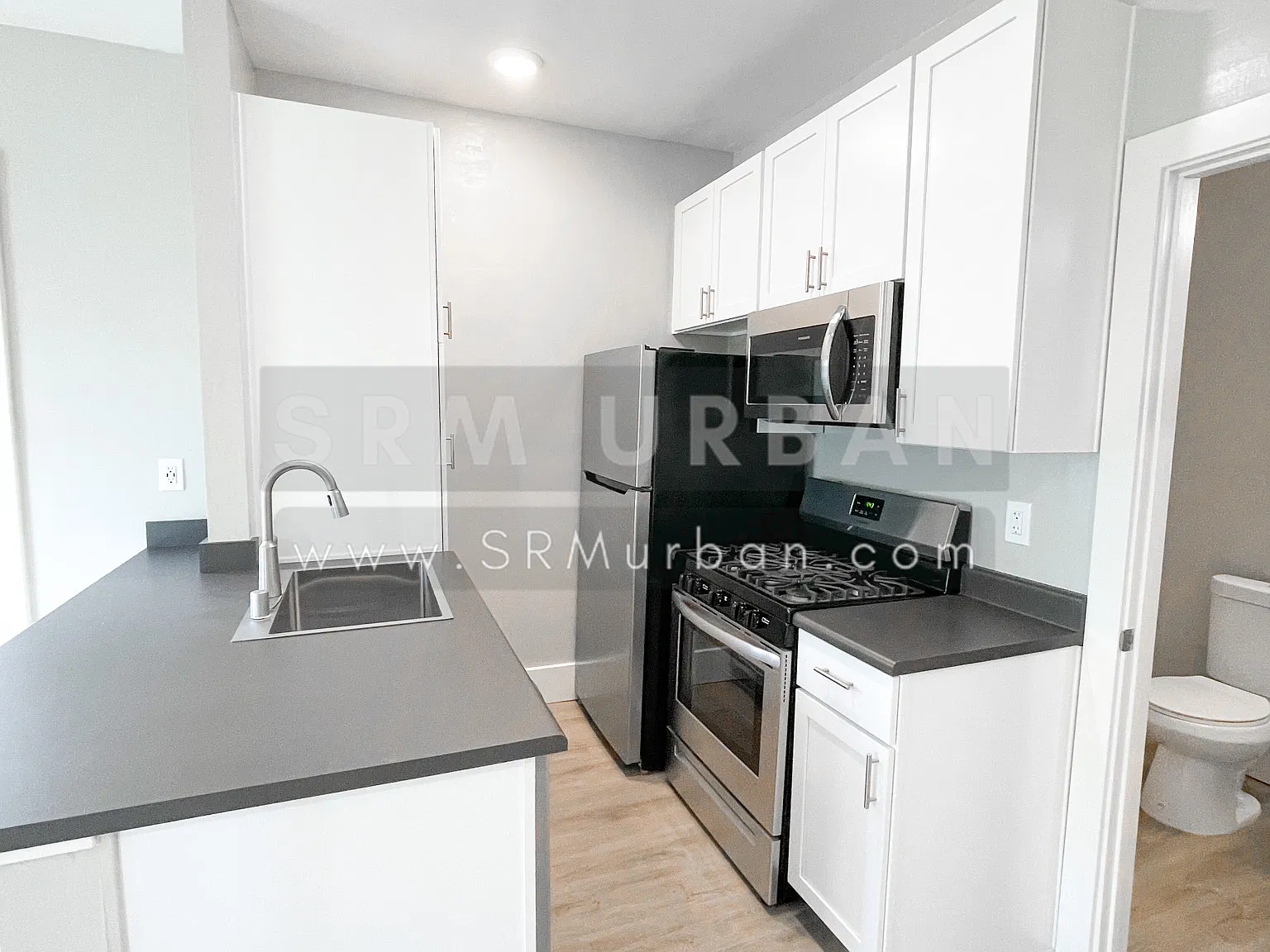 Studio, 300 sqft, $1,895 — Photo 1