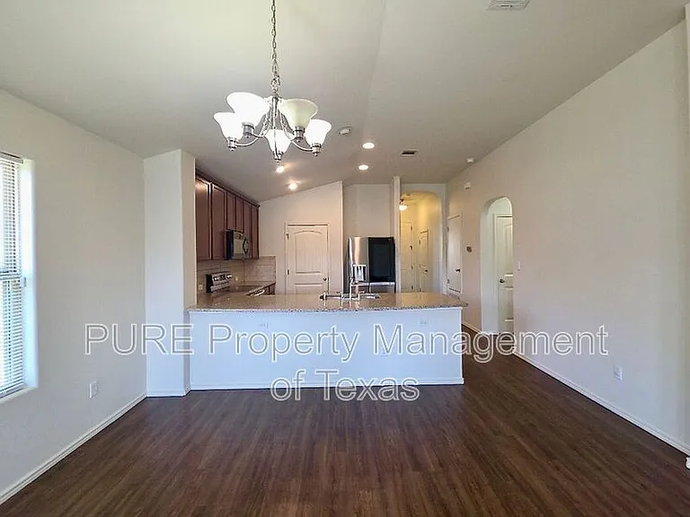 19320 Nicole Ln — Photo 8