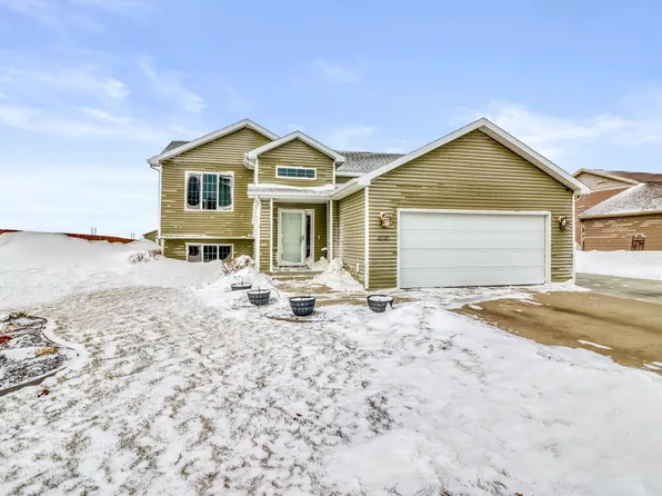 4510 Sunset Blvd, West Fargo, ND 58078