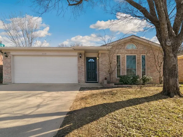 2089 Paint Pony Ln, Keller, TX 76248