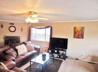 829 Kingman Ave, Grants, NM 87020