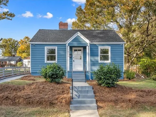 1900 Elwood Ave, Greensboro, NC 27403