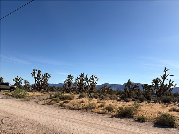 4th image of 26181 N Driftwood Drive