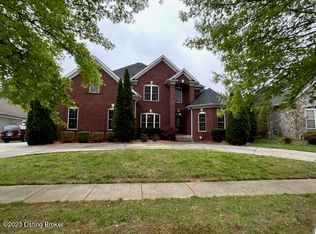 9510 Truscott Ct, Prospect, KY 40059