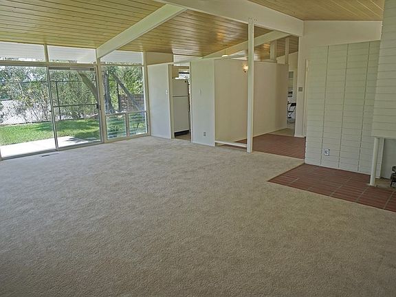 4th image of 8465 Farralone Ave