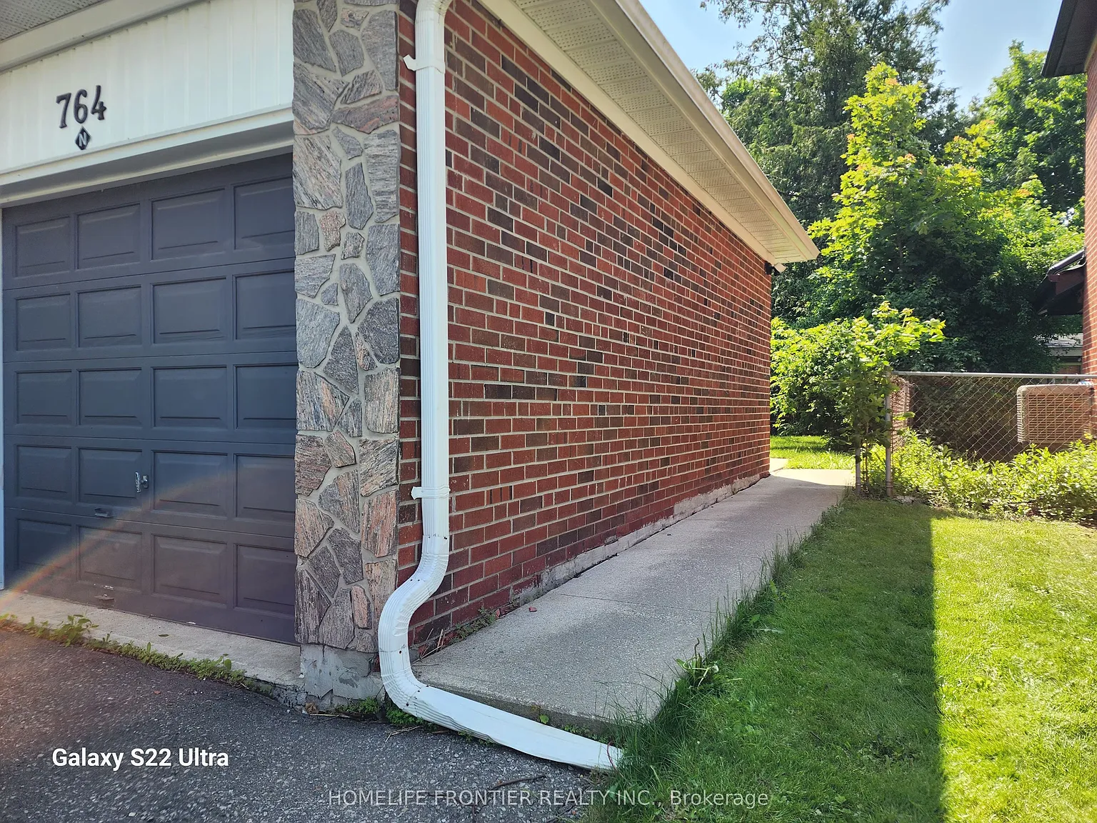 2 bed, $1,600 — Photo 2