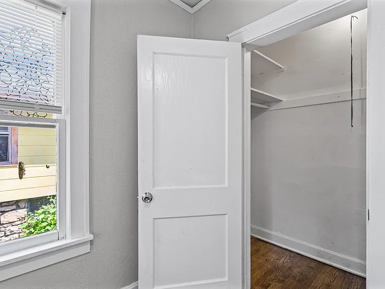 8102 Highland Ave — Photo 24