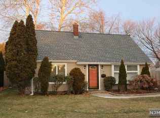 66 Montclair Ave, Cedar Grove, NJ 07009