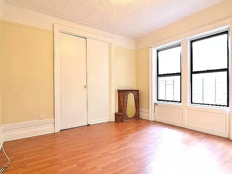 520 W 184th St #2 — Photo 3