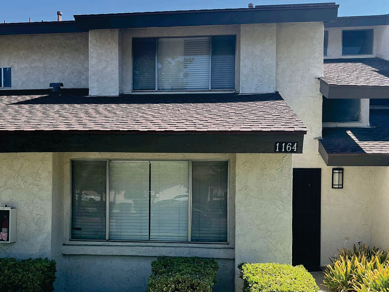 3 bed, 1595 sqft, $2,700 — Photo 1
