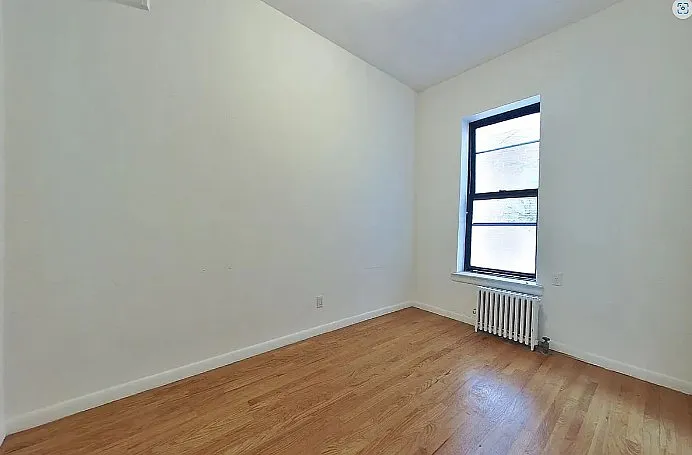 1402 Lexington Ave #7 — Photo 6