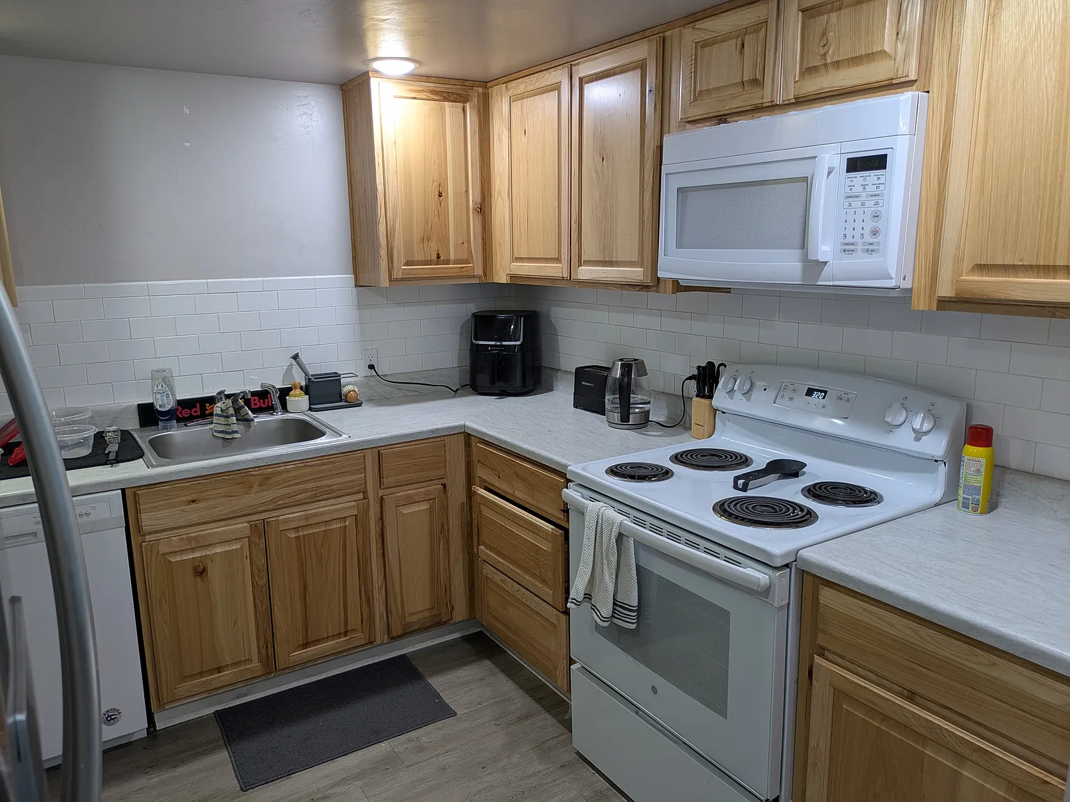 4 bed, 1351 sqft, $2,600 — Photo 4