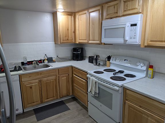 4th image of 2040 N 15th St