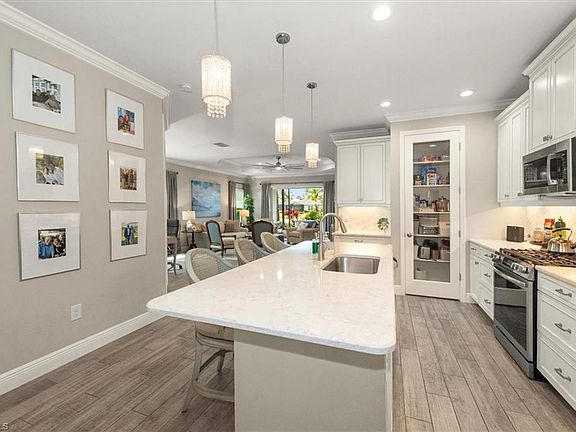 5th image of 2302 Marquesa CIR