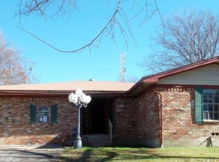 1806 N Preston Street, Ennis, TX 75119