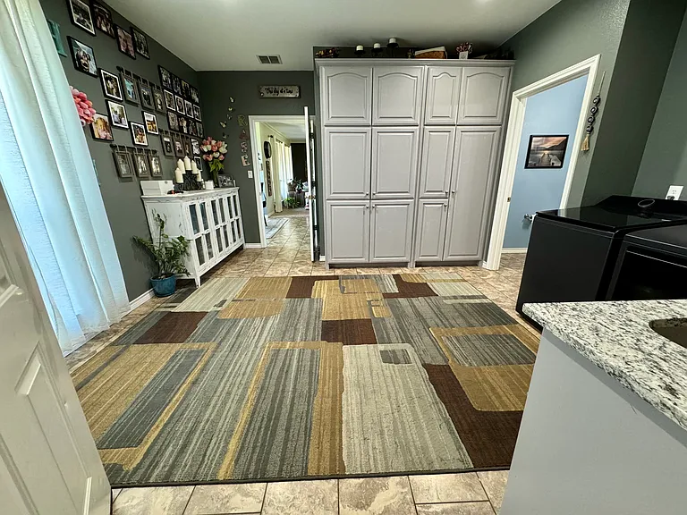 1250 Lynn Ln — Photo 13
