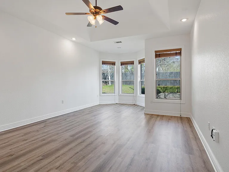 514 S Pierremont Dr — Photo 21