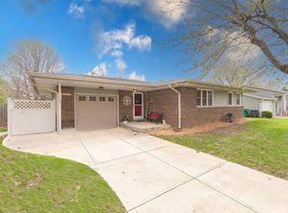 115 King Arthur Dr, Franklin, IN 46131