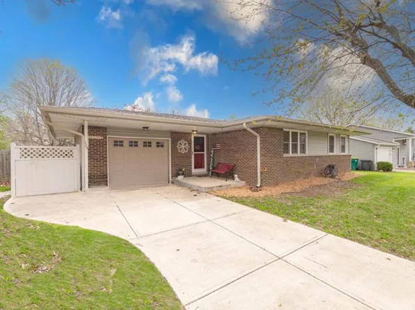 115 King Arthur Dr, Franklin, IN 46131
