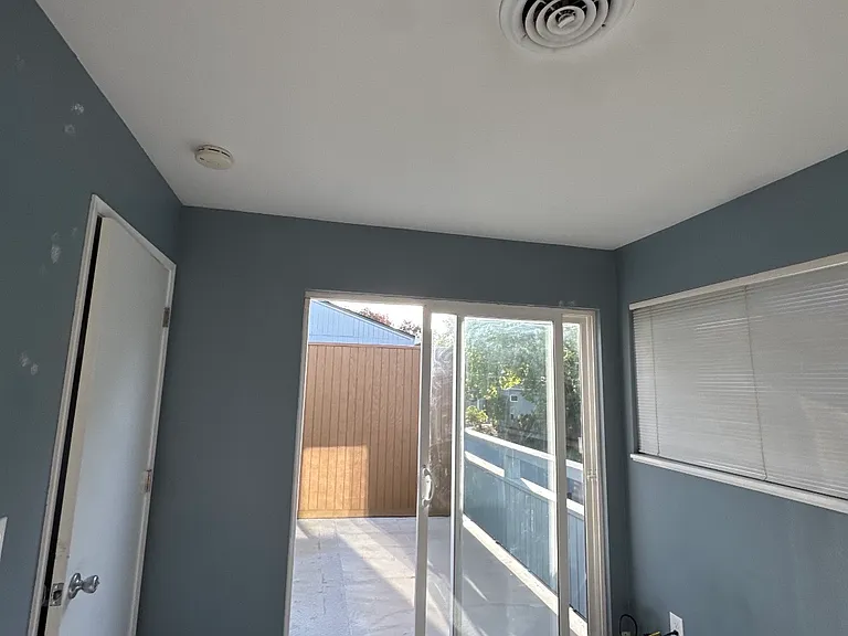 1579 NW Eastbrook Ct — Photo 12