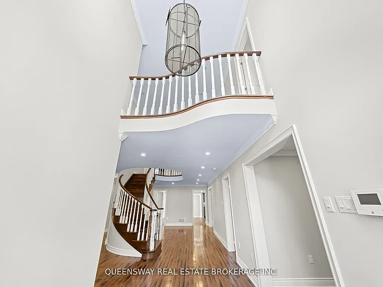 619 Culler Mews — Photo 11