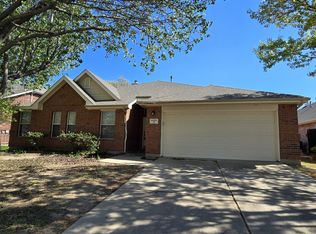 4100 Wildbriar Ln, Mansfield, TX 76063