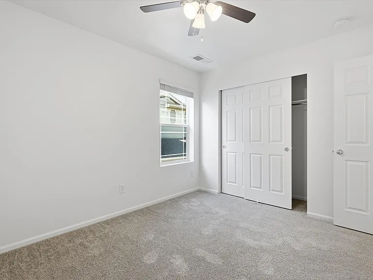11393 Iron Ore Ct — Photo 32
