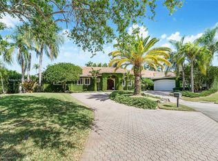 9971 SW 124th Ter, Miami, FL 33176