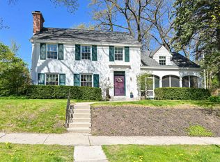 1909 N 68th St, Wauwatosa, WI 53213