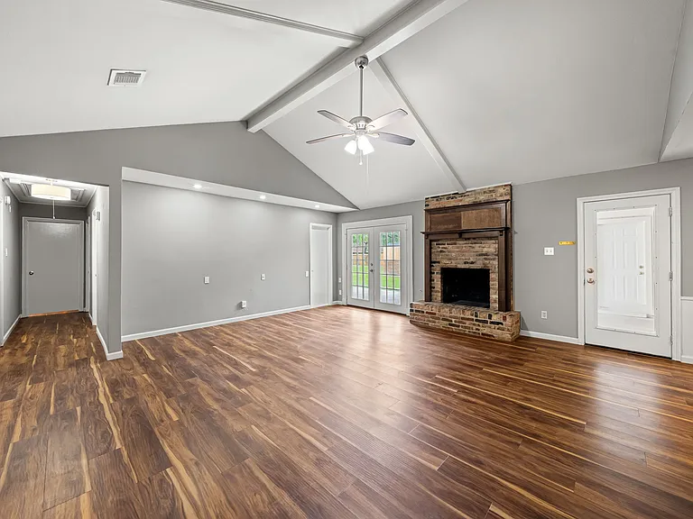 25802 Maplewood Dr — Photo 11