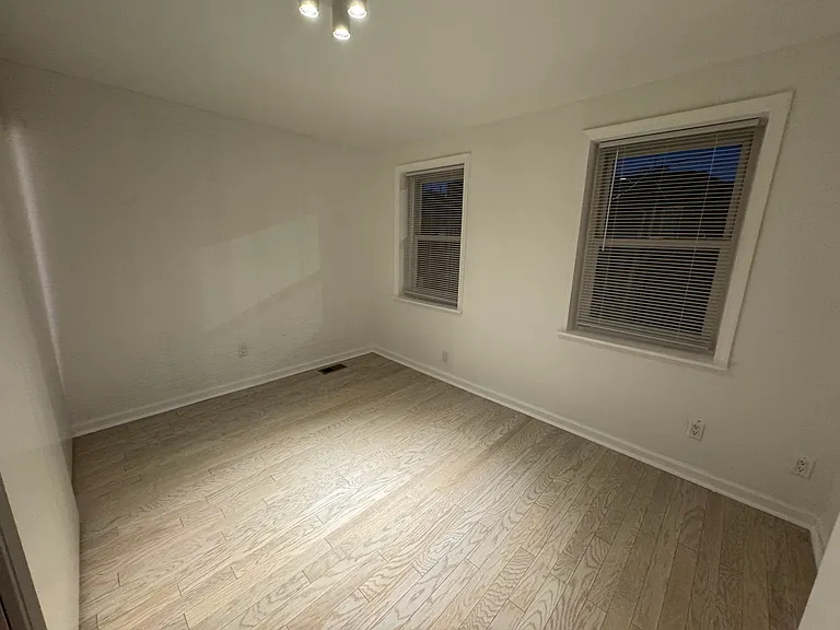 1639 S Hancock St — Photo 10