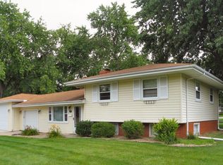 1040 S Lee Ave, Morton, IL