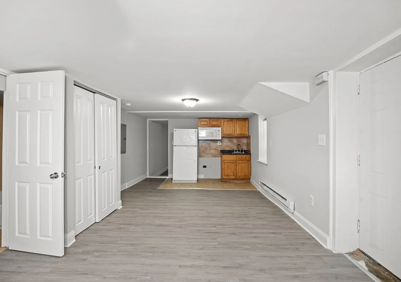 6641 Ogontz Ave — Photo 2