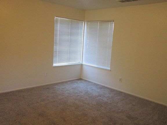 4th image of 219 Taylor St APT B