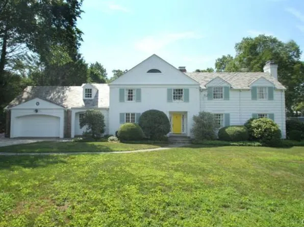 131 Toilsome Hill Rd, Fairfield, CT 06825