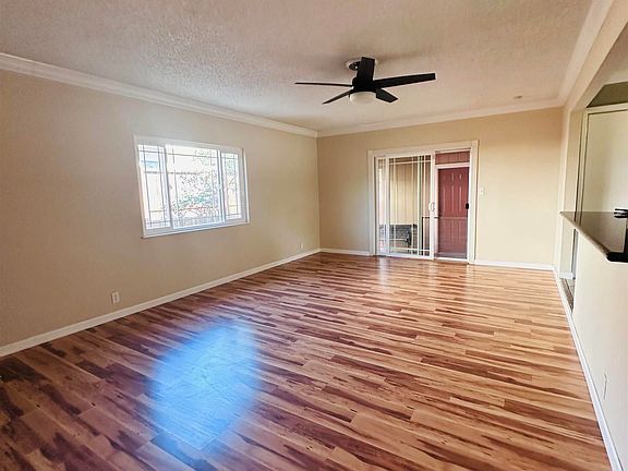 3rd image of 1044 Agate Ave