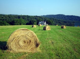 21 Mount Hope Ridge Rd, Claysville, PA 15323